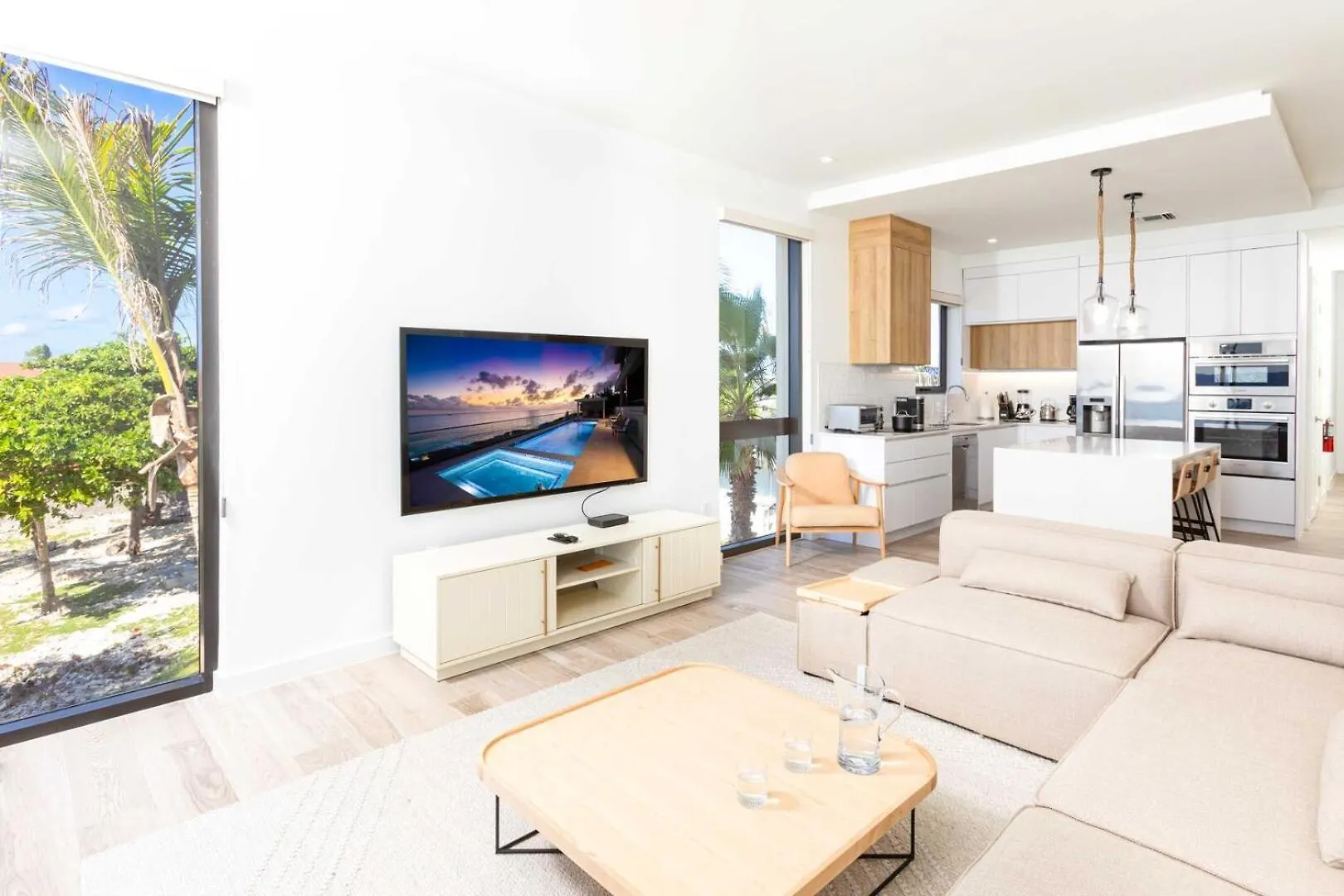 דירה ווסט ביי Seadreams 4 - Luxury Condo With Shared Pool, Hot Tub, Rooftop Lounge איי קיימן