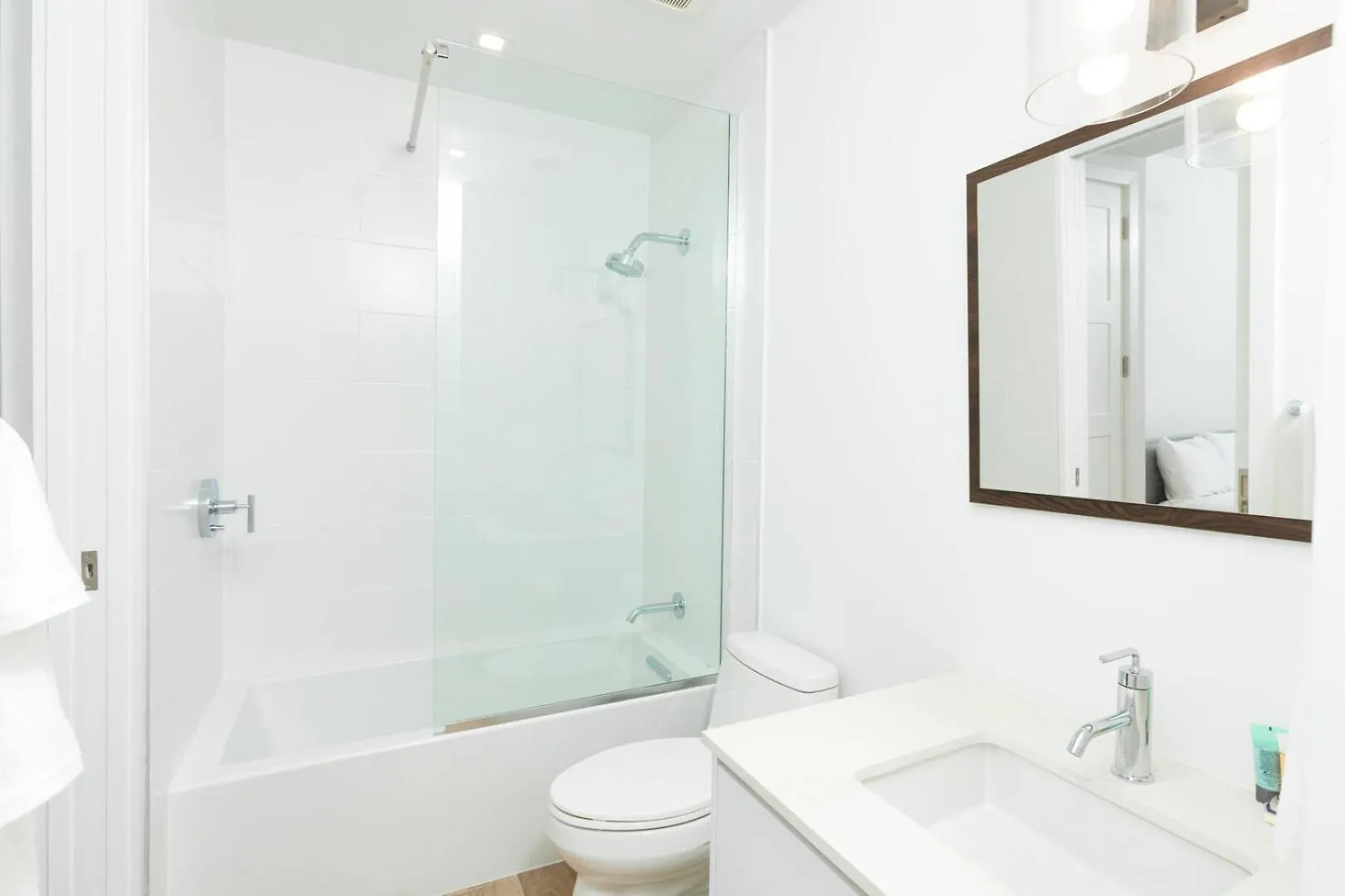 Seadreams 4 - Luxury Condo With Shared Pool, Hot Tub, Rooftop Lounge West Bay 0*,  Kajmanské ostrovy