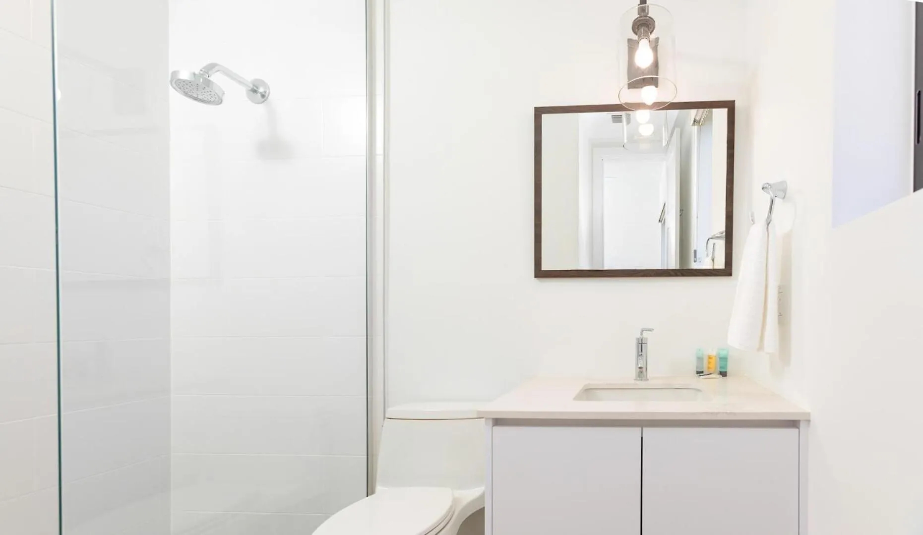Apartmán Seadreams 4 - Luxury Condo With Shared Pool, Hot Tub, Rooftop Lounge West Bay