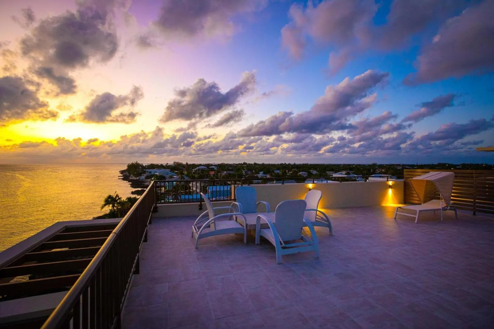 Apartmán Seadreams 4 - Luxury Condo With Shared Pool, Hot Tub, Rooftop Lounge West Bay Kajmanské ostrovy