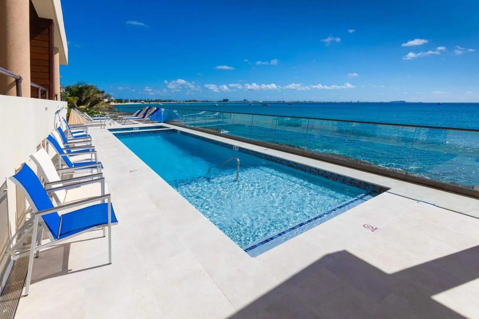 Seadreams 4 - Luxury Condo With Shared Pool, Hot Tub, Rooftop Lounge West Bay 0*,